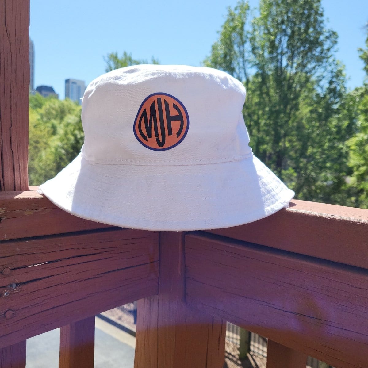 J.Hinton Collections MJH NEW YORK BUCKET HAT