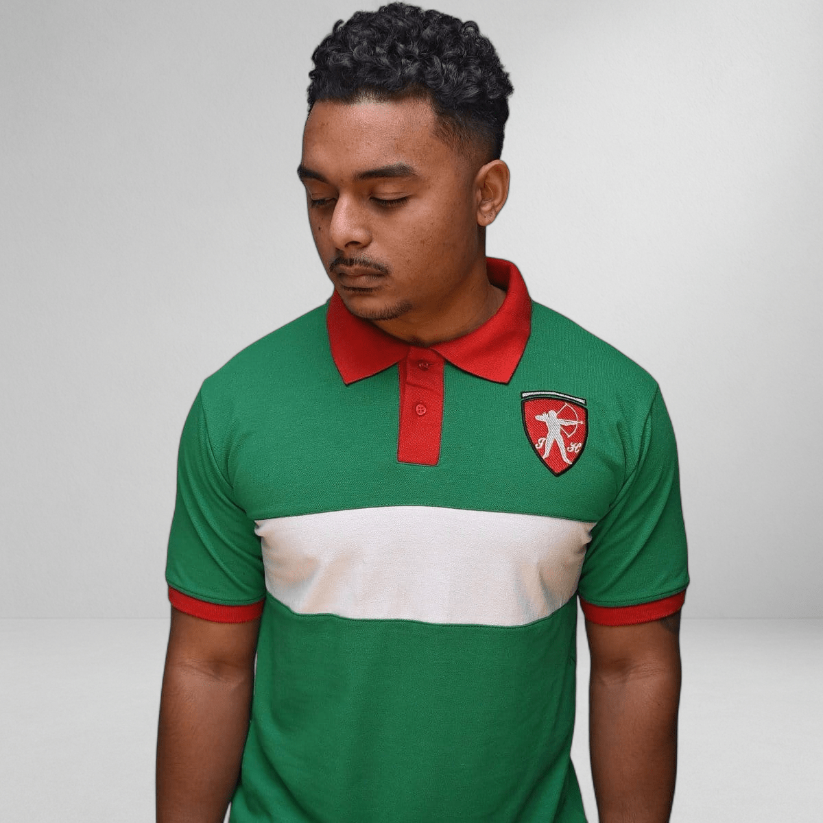 Marksmen Piqué Cotton Polo – Kelly Green / Red Collar - J.HINTON