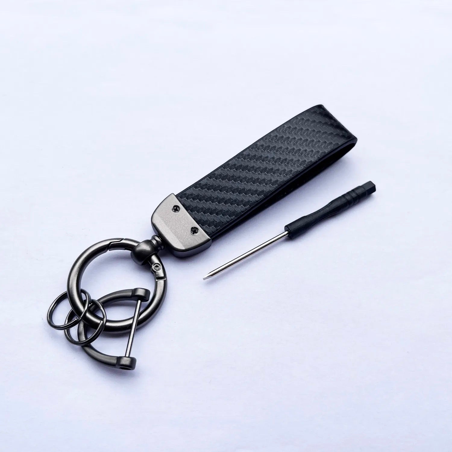 Marksmen Black Leather Carbon Fiber Car Keychain with Horseshoe Buckle